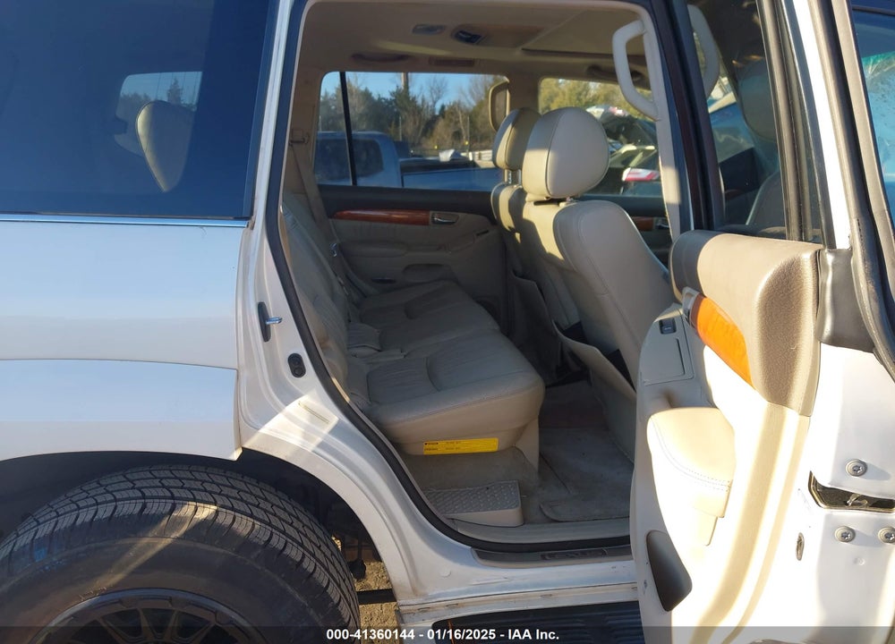 2004 LEXUS GX 470 VIN: JTJBT20X440046068
