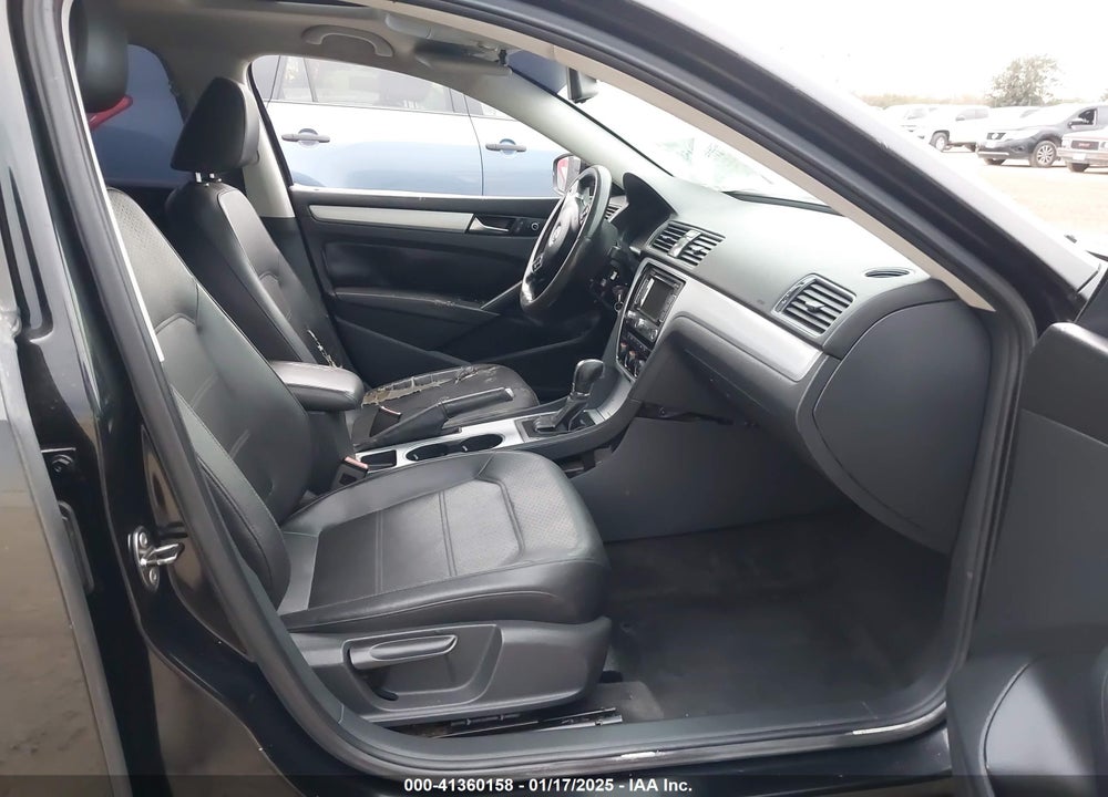 2013 VOLKSWAGEN PASSAT 2.5L SE VIN: 1VWBP7A32DC034920