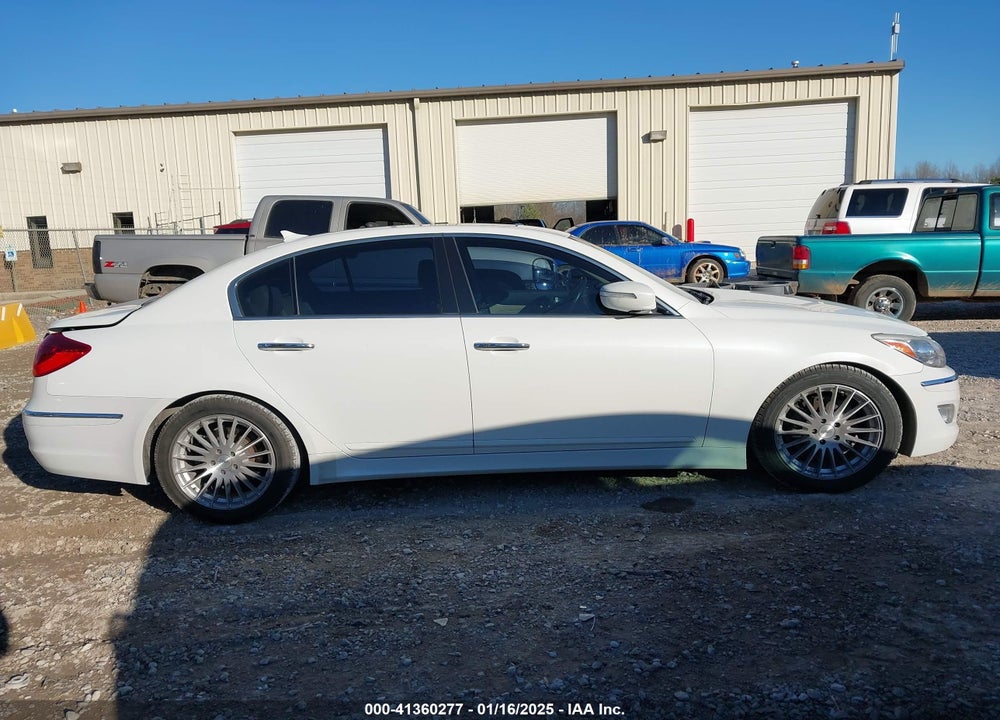 2012 HYUNDAI GENESIS VIN: KMHGC4DD7CU184520