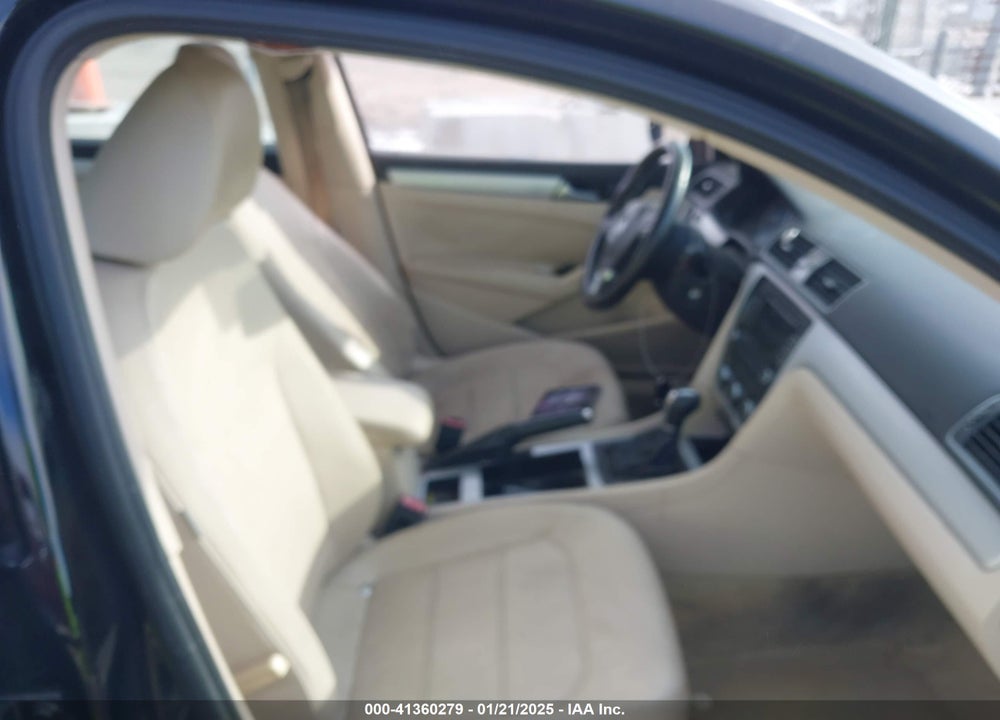 2012 VOLKSWAGEN PASSAT 2.5L SE VIN: 1VWBH7A37CC102043