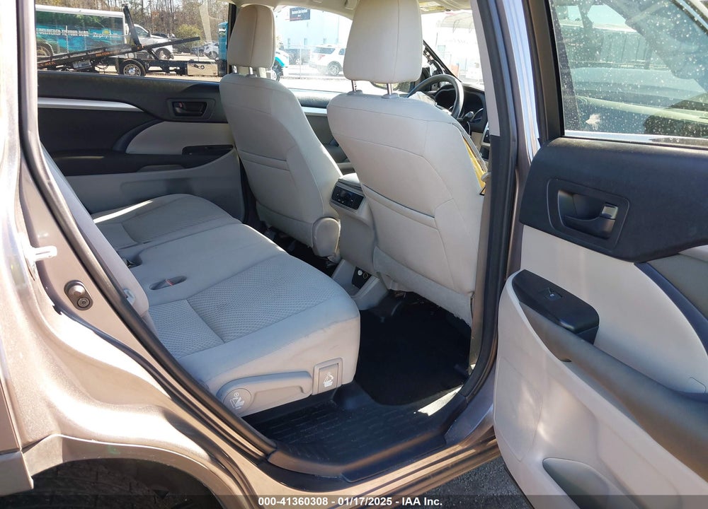2016 TOYOTA HIGHLANDER LE VIN: 5TDZARFH9GS022995