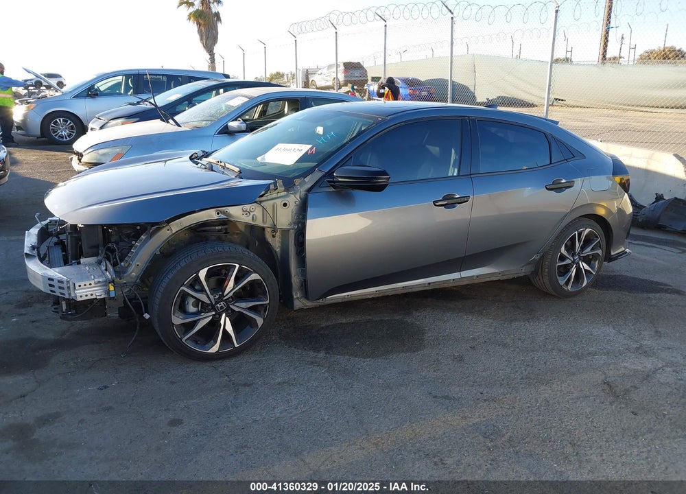 2018 HONDA CIVIC SPORT TOURING VIN: SHHFK7H91JU419590
