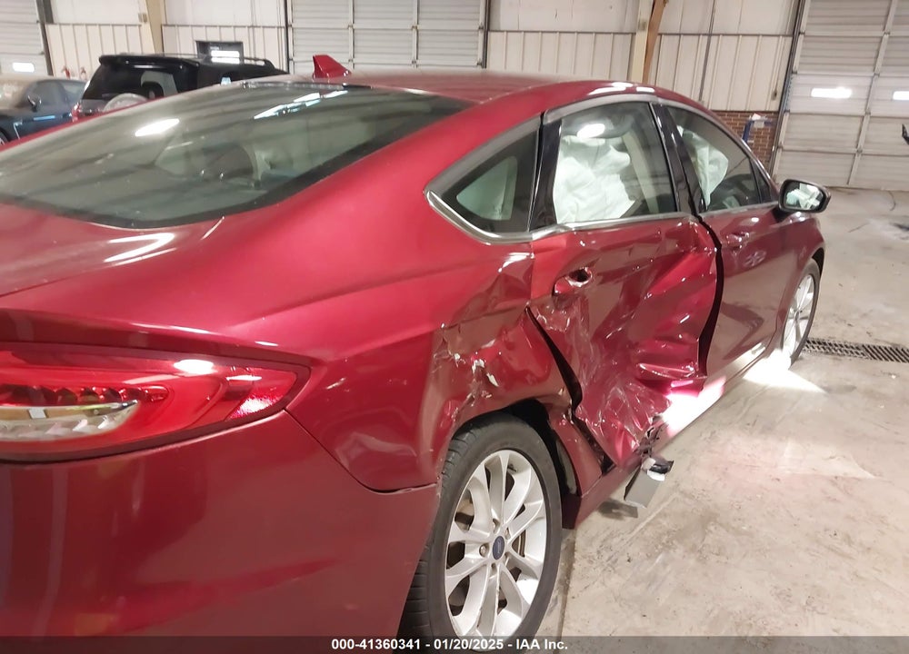 2019 FORD FUSION SE VIN: 3FA6P0HD1KR246206