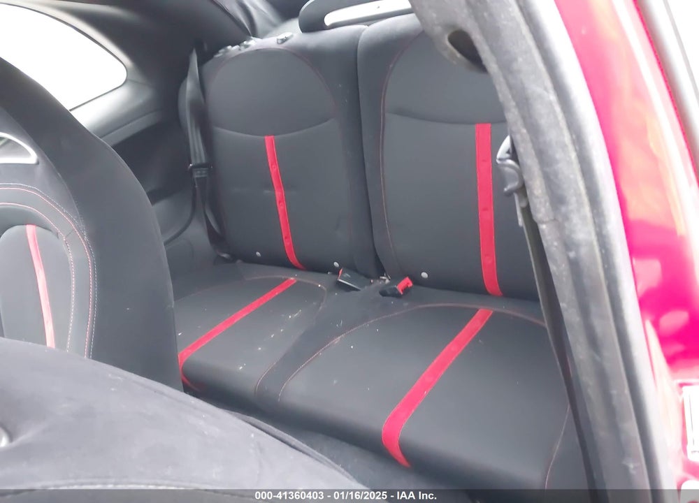 2013 FIAT 500C VIN: 3C3CFFJHXDT639261