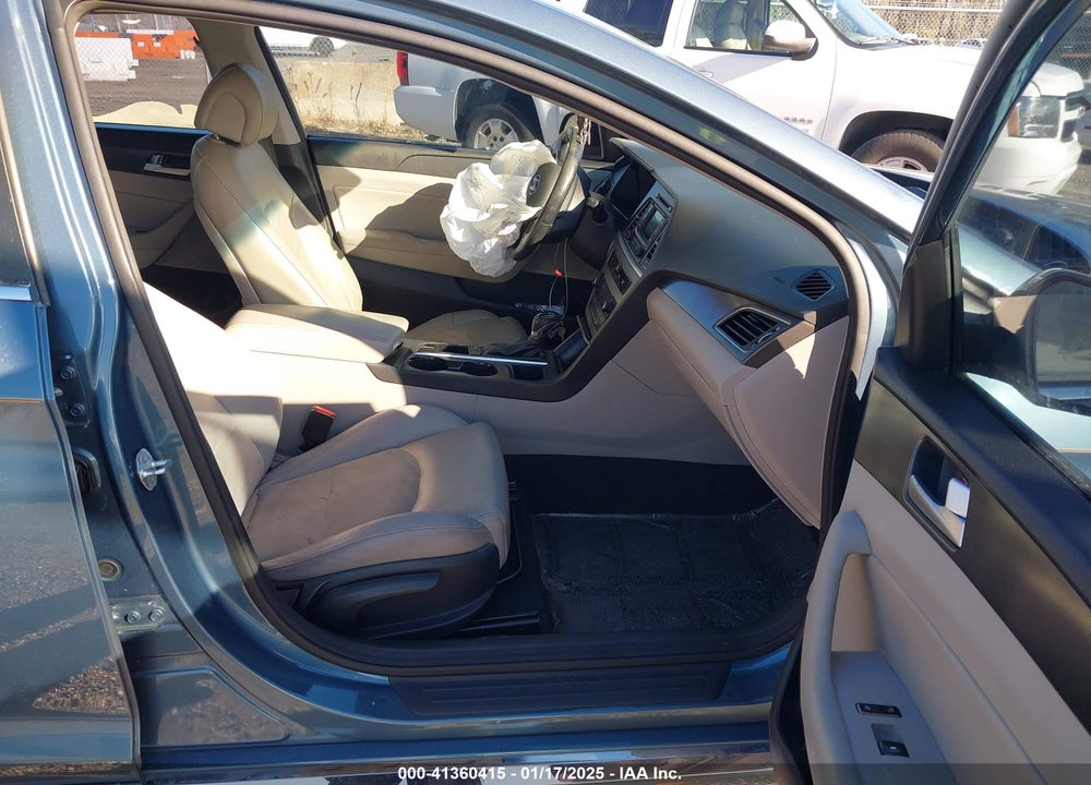 2015 HYUNDAI SONATA SPORT VIN: 5NPE34AF5FH071455