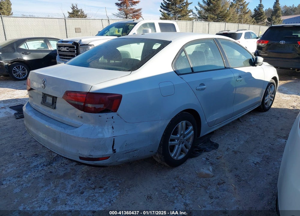 2018 VOLKSWAGEN JETTA VIN: 3VW167AJ3JM221171