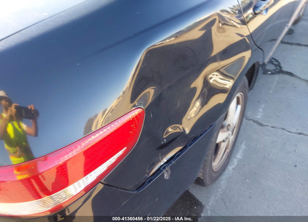 2003 HONDA ACCORD 2.4 EX VIN: JHMCM56683C073628