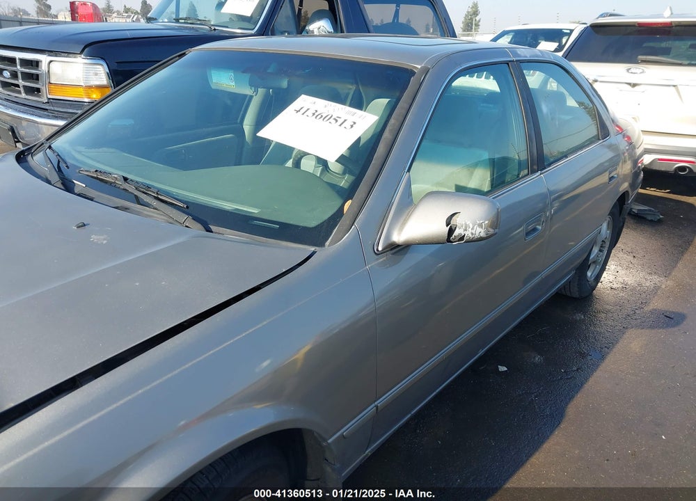 1998 TOYOTA CAMRY LE VIN: JT2BG28K2W0151994