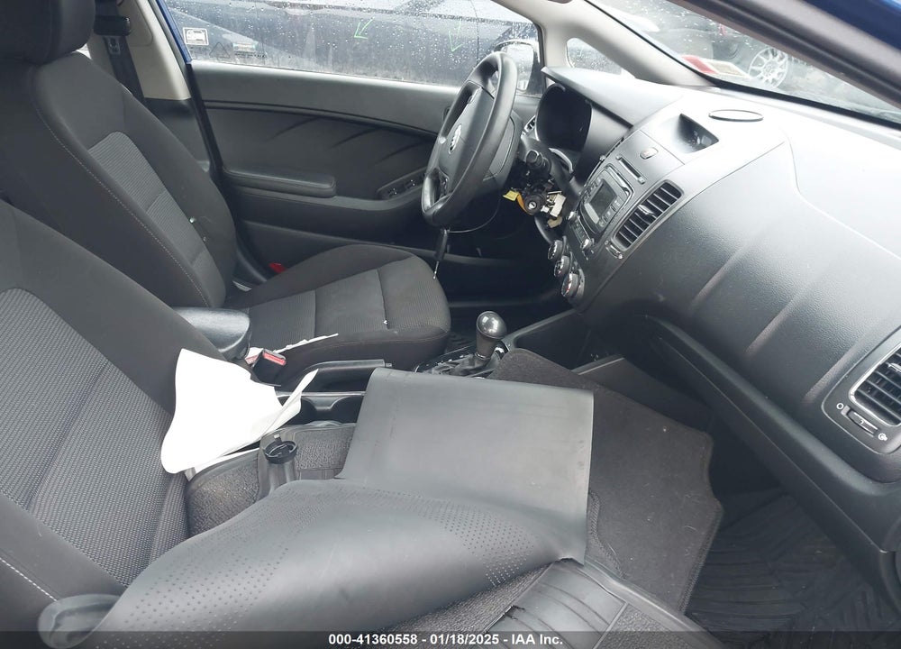2017 KIA FORTE LX VIN: 3KPFK4A7XHE034196