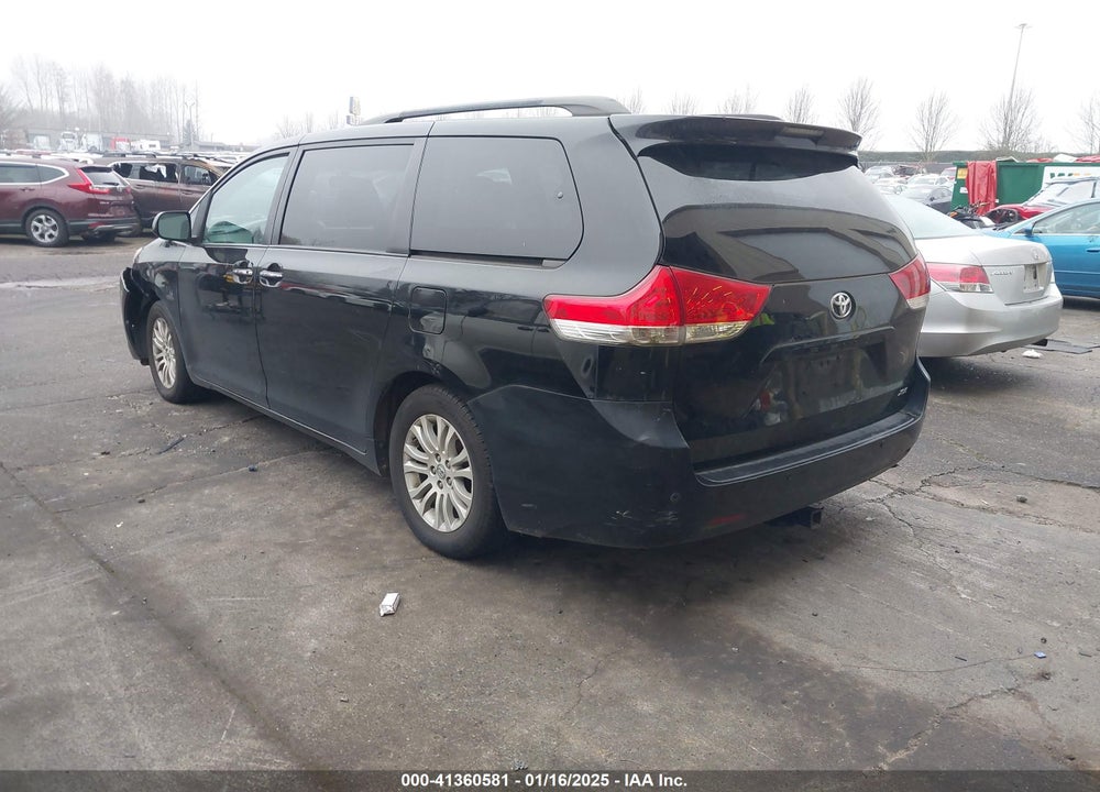 2013 TOYOTA SIENNA XLE LIMITED VIN: 5TDYK3DC2DS355614