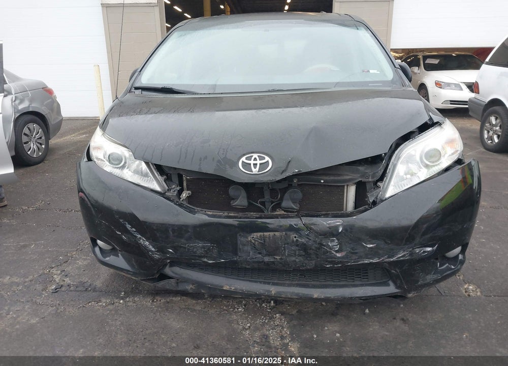 2013 TOYOTA SIENNA XLE LIMITED VIN: 5TDYK3DC2DS355614