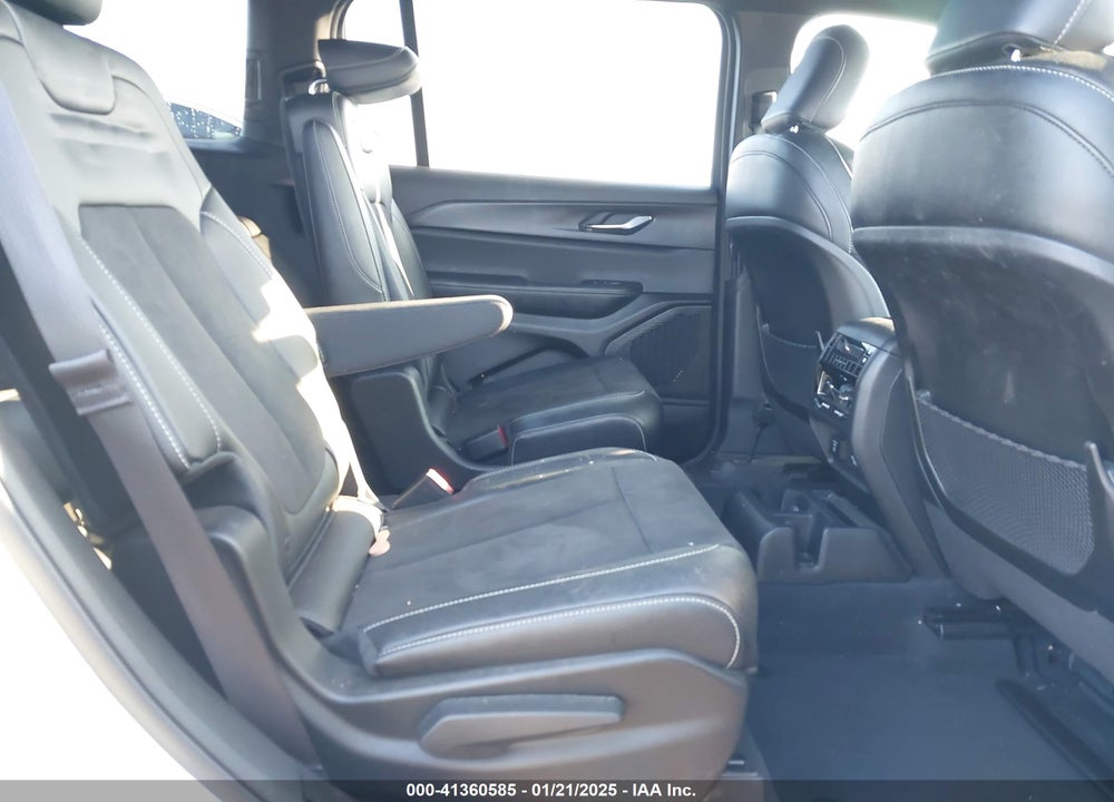2024 JEEP GRAND CHEROKEE L ALTITUDE 4X4 VIN: 1C4RJKAG4R8575664