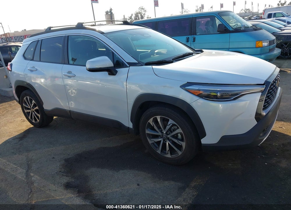 2024 TOYOTA COROLLA CROSS XLE VIN: 7MUDAAAG8RV082950
