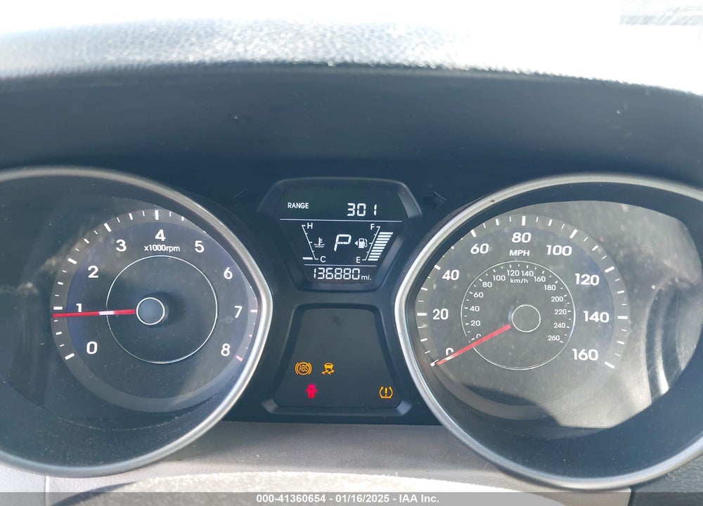 2014 HYUNDAI ELANTRA VIN: 5NPDH4AE3EH495994