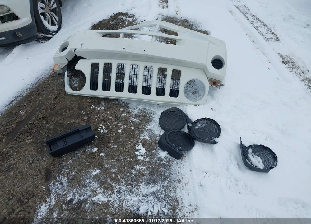 2010 JEEP PATRIOT SPORT VIN: 1J4NT2GA6AD639558