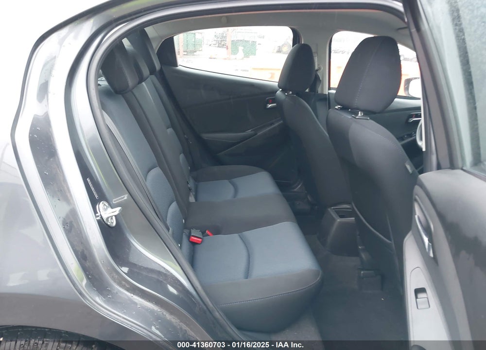 2016 SCION IA VIN: 3MYDLBZV8GY143704