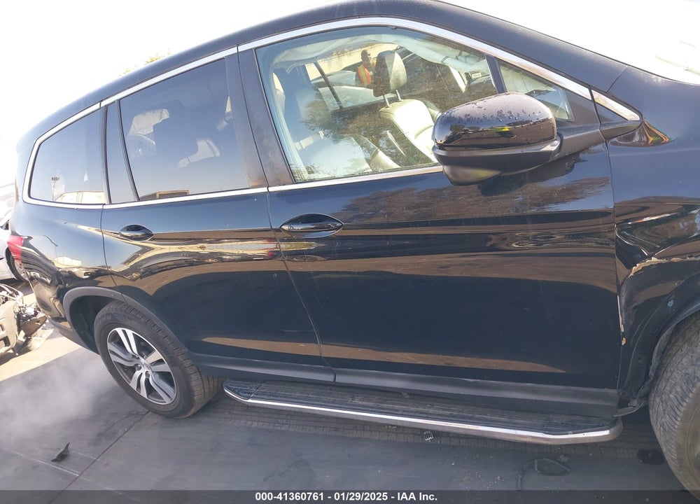 2017 HONDA PILOT EX-L VIN: 5FNYF5H76HB009198