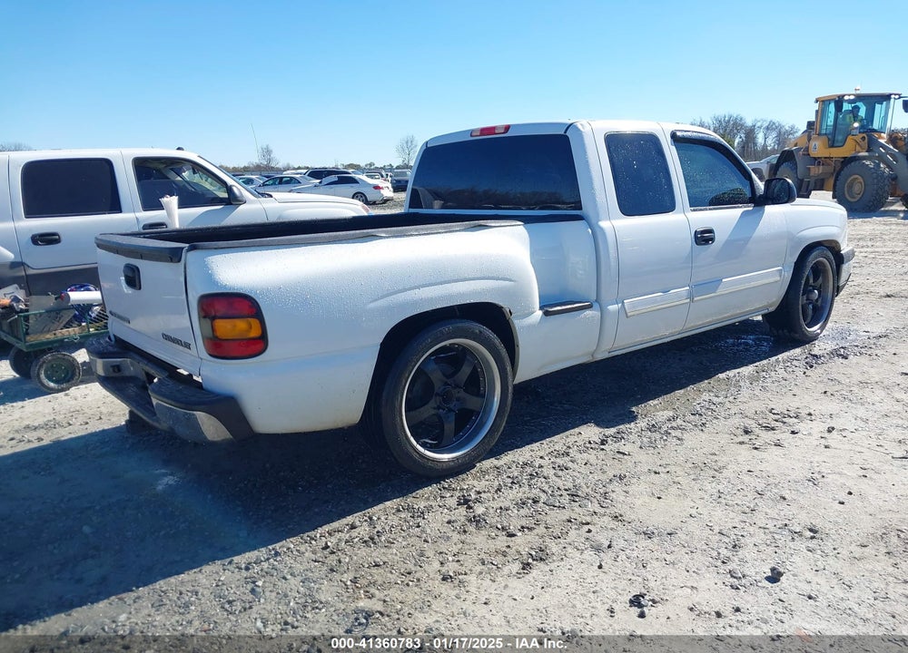 2005 CHEVROLET SILVERADO 1500 LS VIN: 1GCEK19T15Z209544