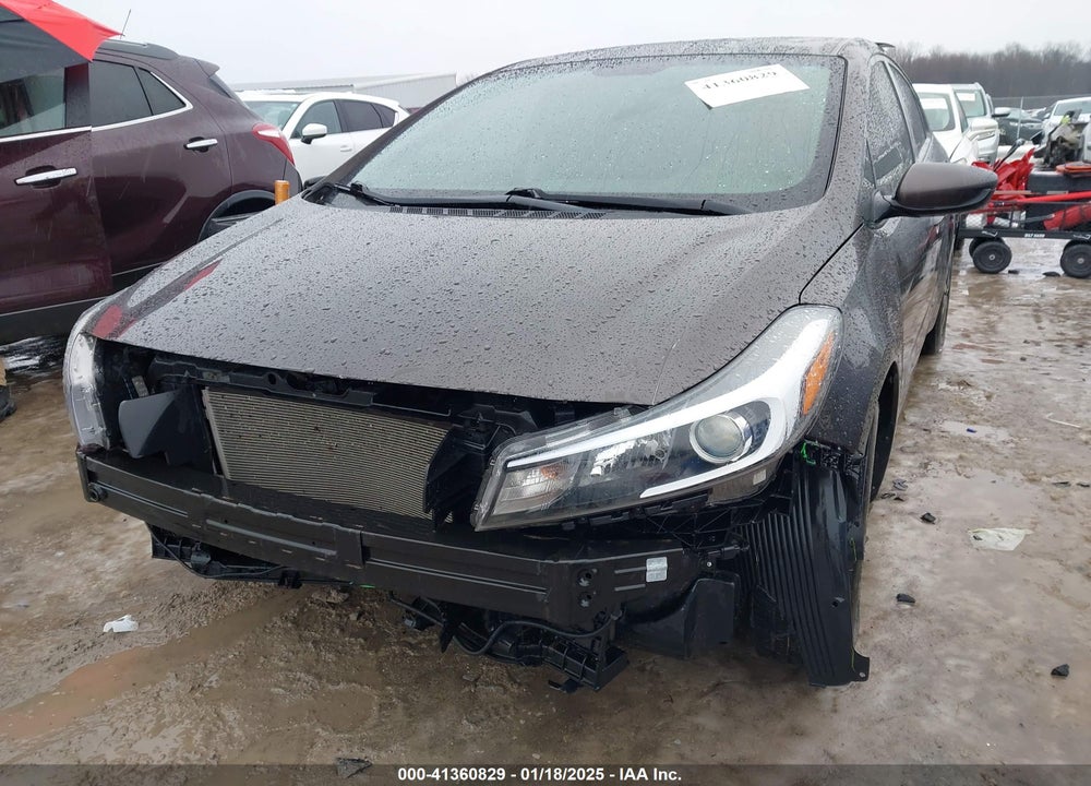 2018 KIA FORTE VIN: 3KPFK4A74JE218667