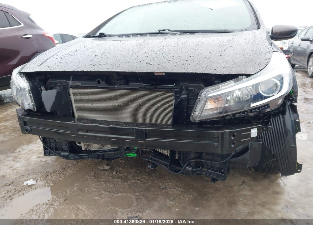 2018 KIA FORTE VIN: 3KPFK4A74JE218667