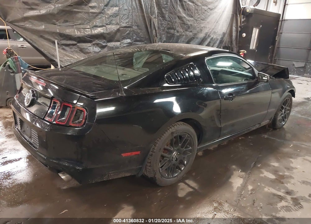 2014 FORD MUSTANG VIN: 1ZVBP8AM9E5323975