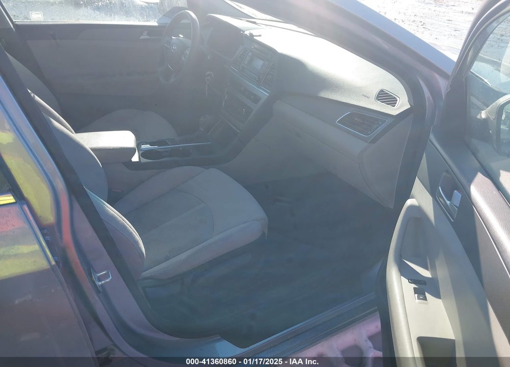2015 HYUNDAI SONATA VIN: 5NPE24AF1FH163505
