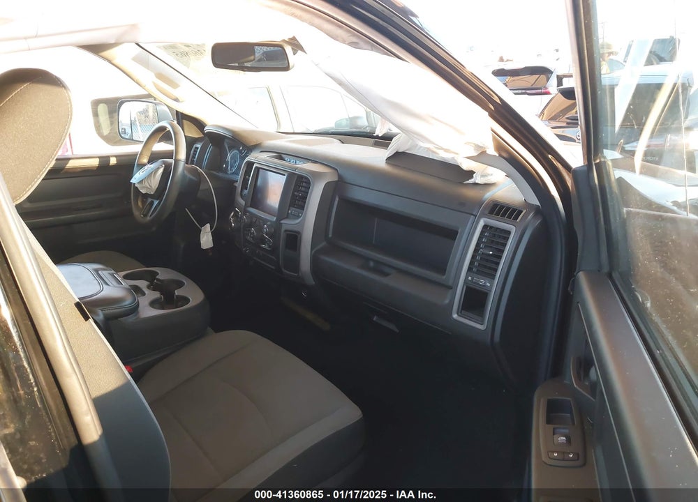 2021 RAM 1500 CLASSIC VIN: 1C6RR6FT3MS533897