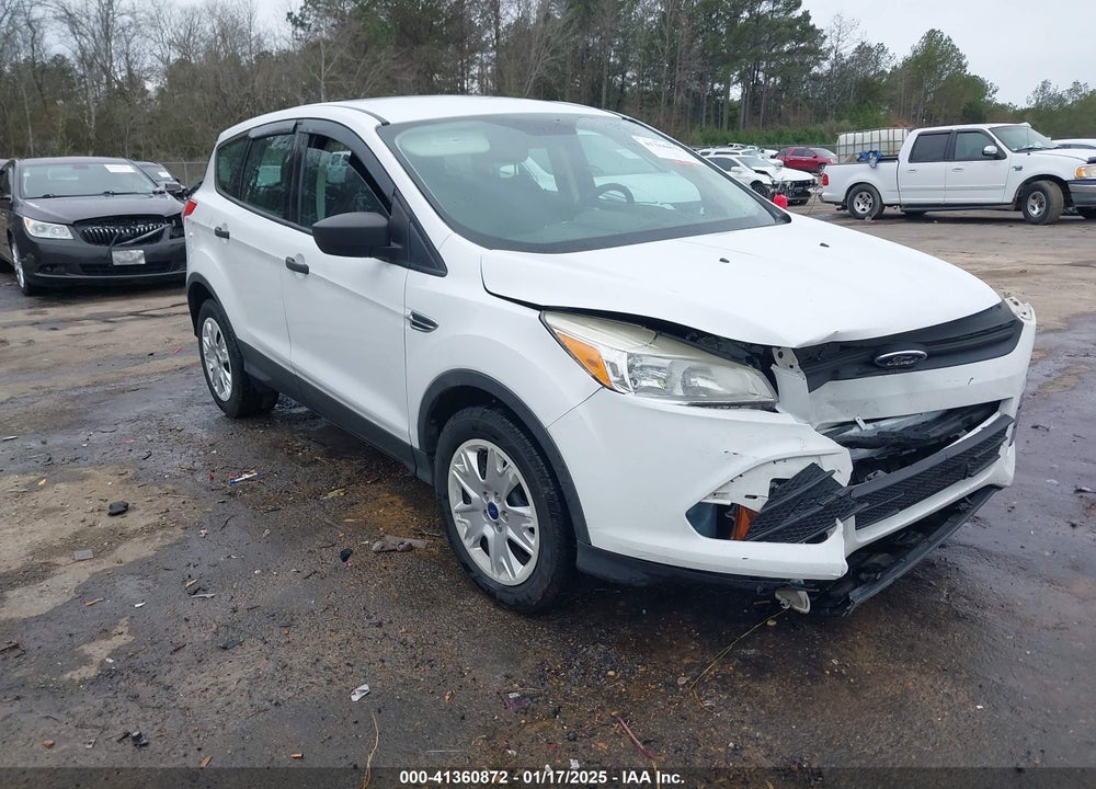 2013 FORD ESCAPE S VIN: 1FMCU0F70DUA20006