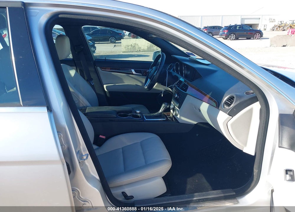 2012 MERCEDES-BENZ C 250 VIN: WDDGF4HB2CR206288