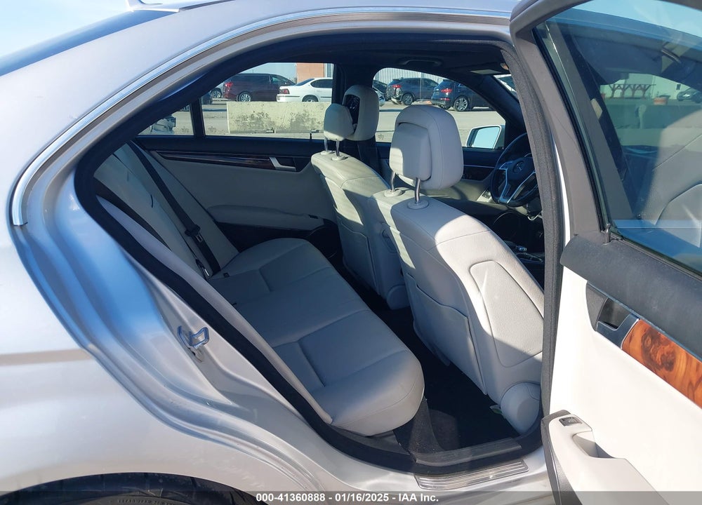 2012 MERCEDES-BENZ C 250 VIN: WDDGF4HB2CR206288