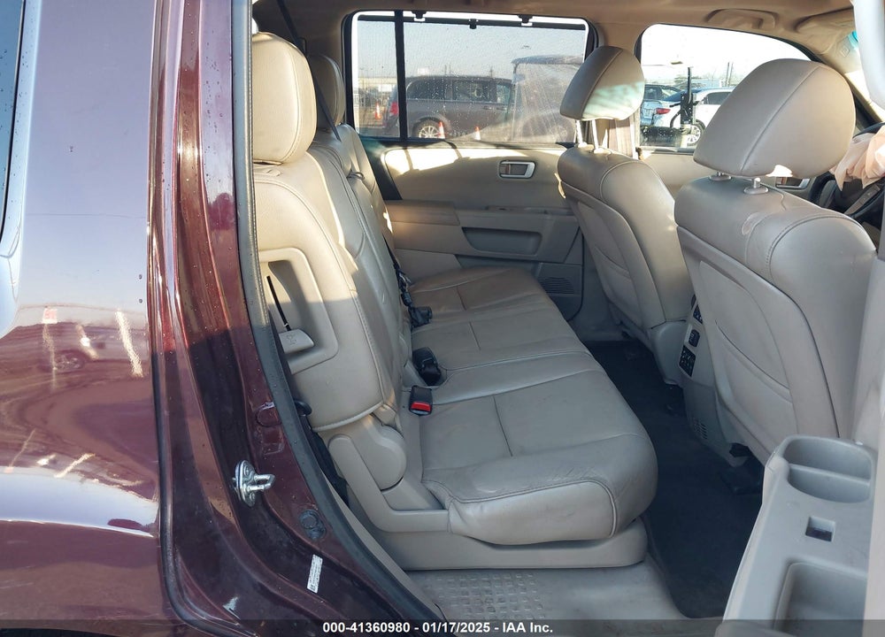 2015 HONDA PILOT VIN: 5FNYF3H91FB016031