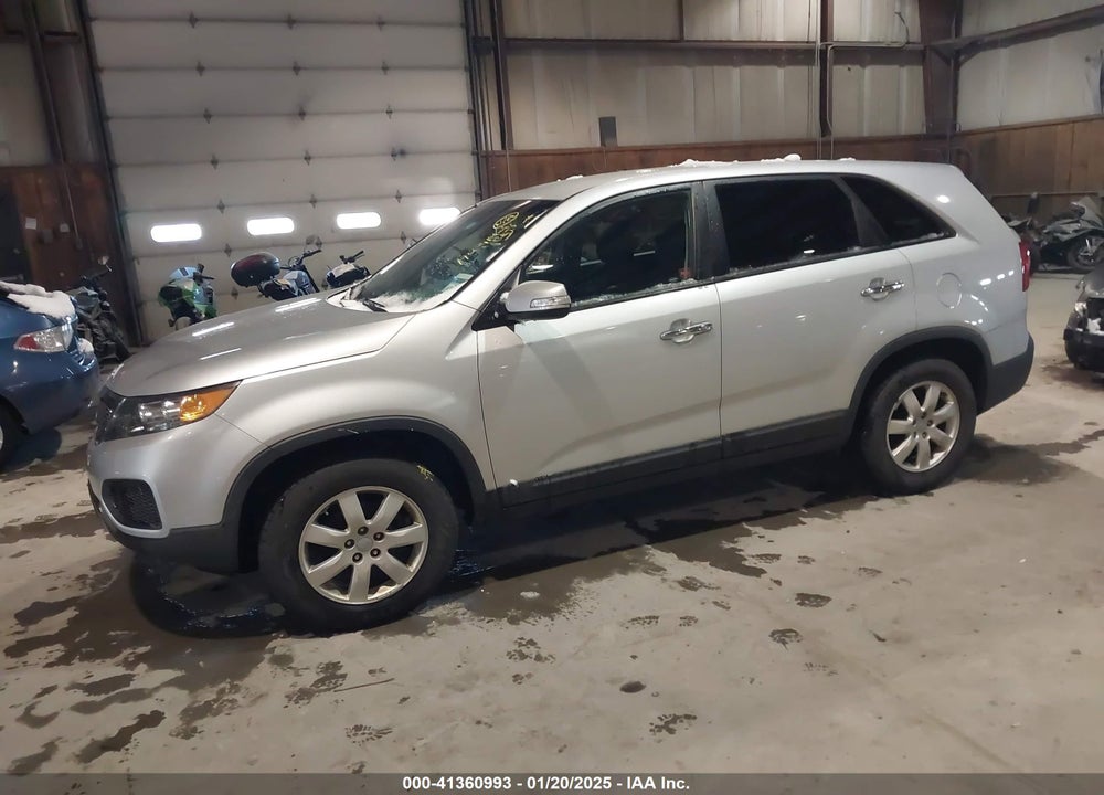 2012 KIA SORENTO LX VIN: 5XYKT3A11CG212719