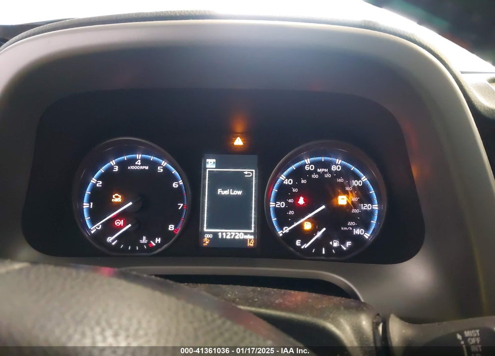 2017 TOYOTA RAV4 XLE VIN: 2T3RFREV8HW564825