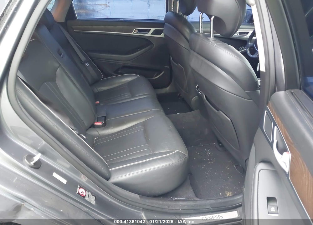 2015 HYUNDAI GENESIS 3.8 VIN: KMHGN4JE7FU080847