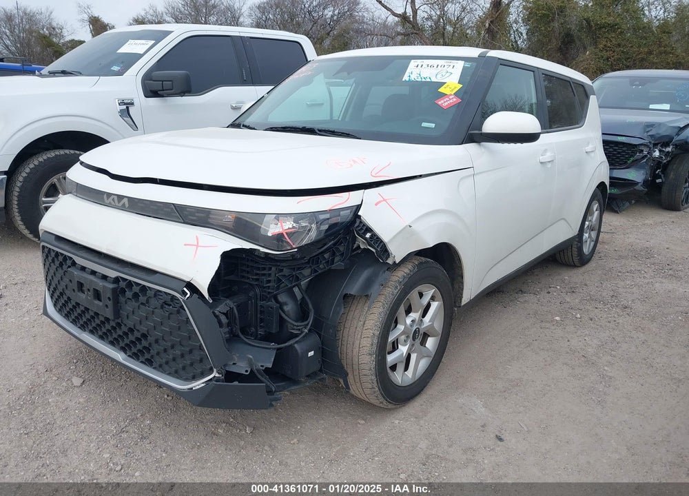 2023 KIA SOUL LX VIN: KNDJ23AU2P7857990