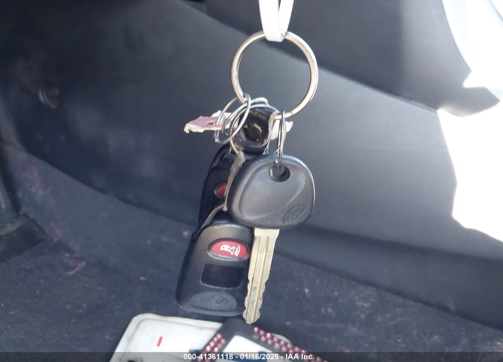 2016 HYUNDAI ELANTRA SE VIN: 5NPDH4AE3GH745074