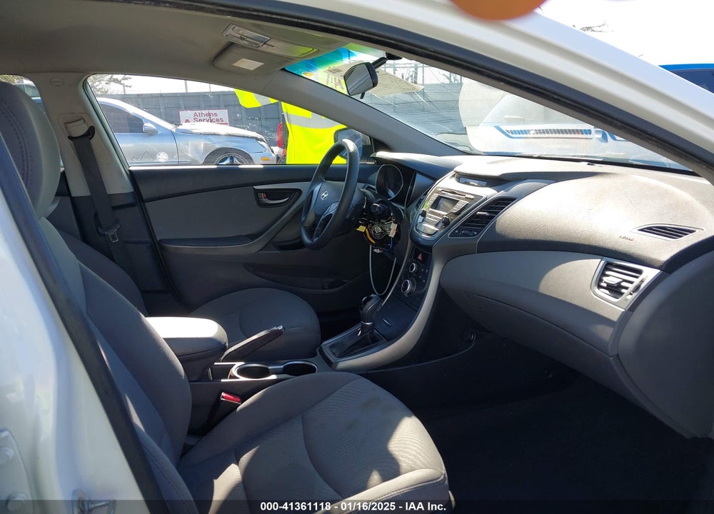 2016 HYUNDAI ELANTRA SE VIN: 5NPDH4AE3GH745074