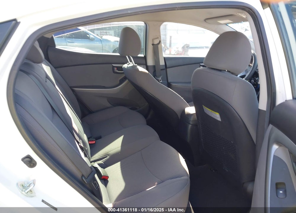 2016 HYUNDAI ELANTRA SE VIN: 5NPDH4AE3GH745074