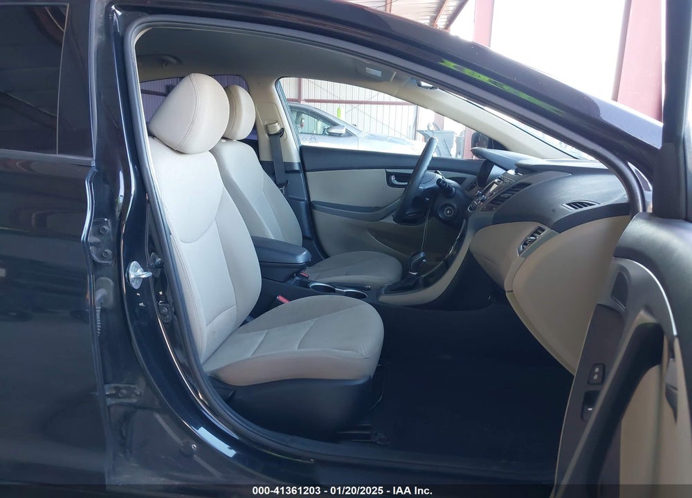 2015 HYUNDAI ELANTRA SE VIN: 5NPDH4AE4FH577766