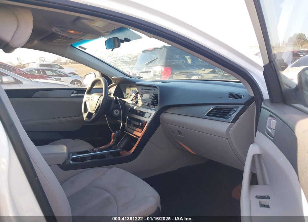 2017 HYUNDAI SONATA VIN: 5NPE24AF2HH582501