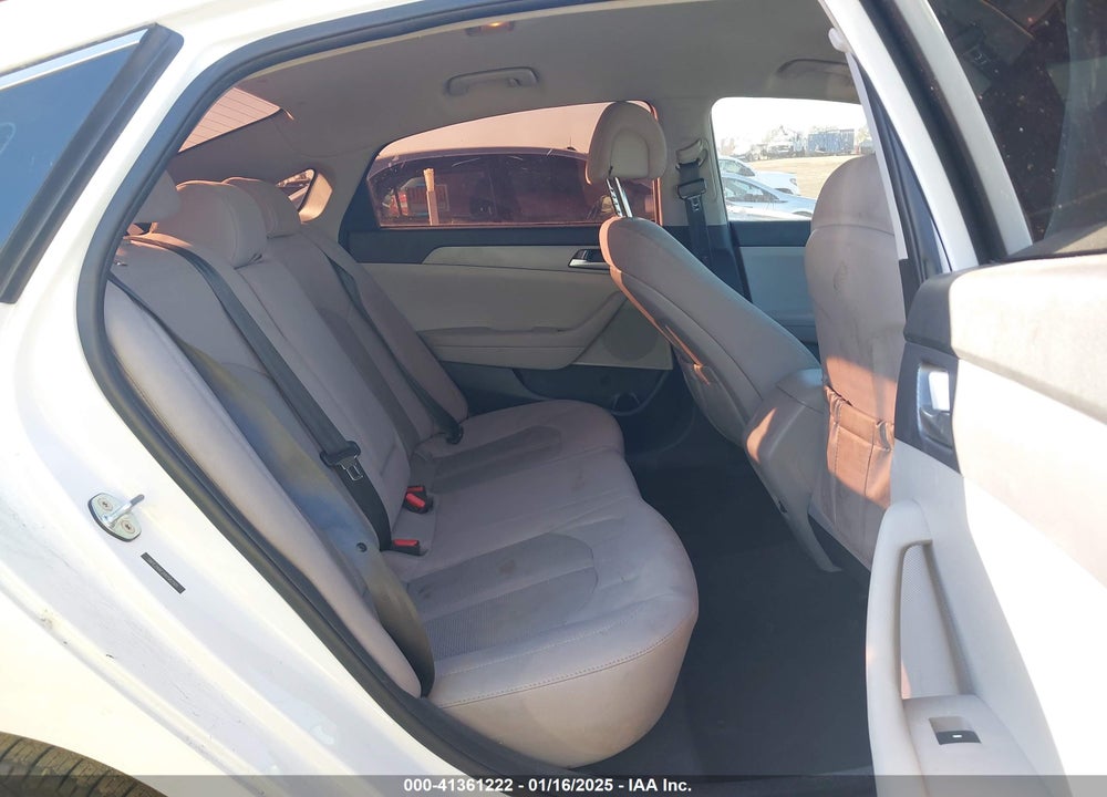 2017 HYUNDAI SONATA VIN: 5NPE24AF2HH582501