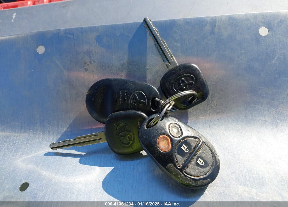 2006 TOYOTA SIENNA LE VIN: 5TDZA23C06S555817
