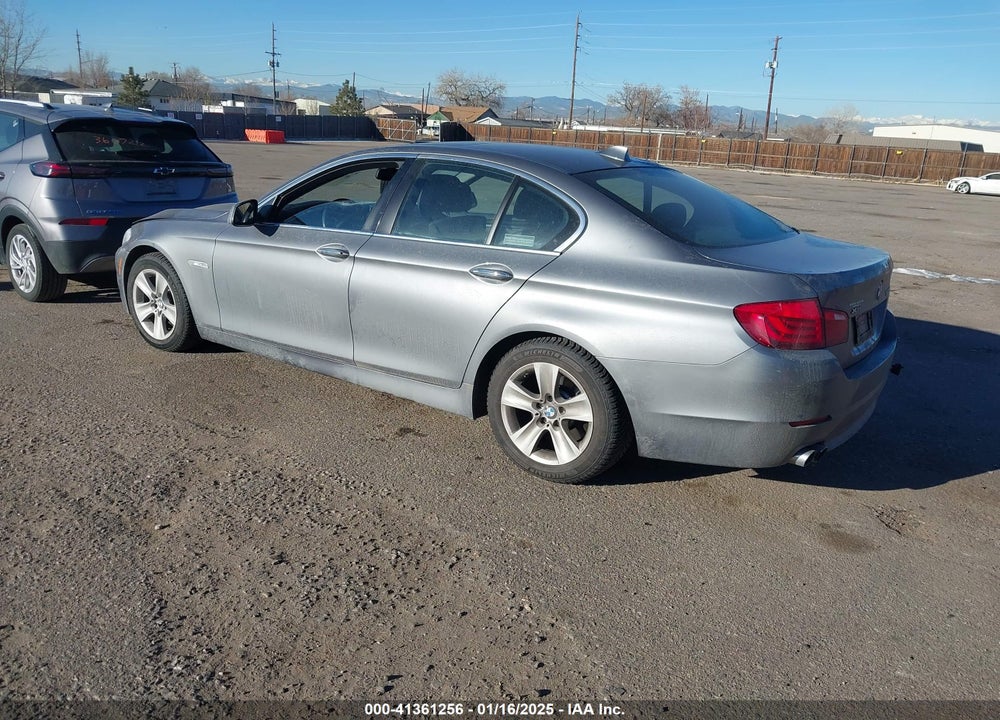 2013 BMW 528I XDRIVE VIN: WBAXH5C53DD111729