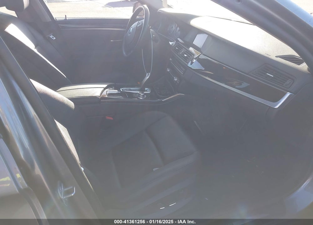 2013 BMW 528I XDRIVE VIN: WBAXH5C53DD111729