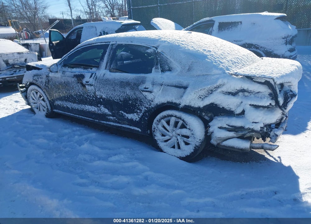 2018 VOLKSWAGEN PASSAT VIN: 1VWBA7A30JC024531