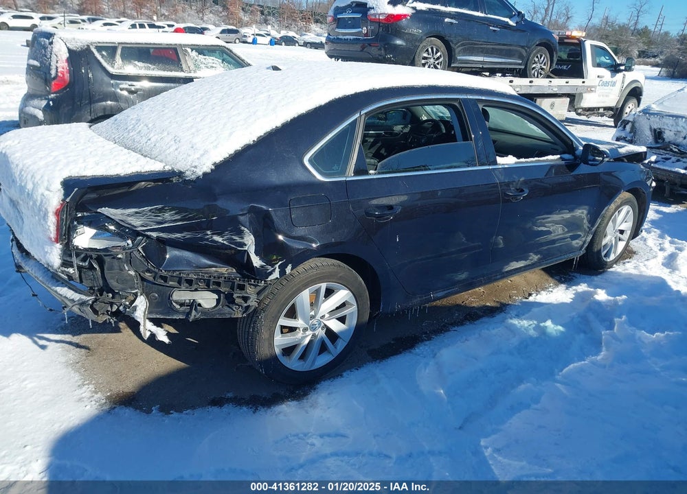 2018 VOLKSWAGEN PASSAT VIN: 1VWBA7A30JC024531