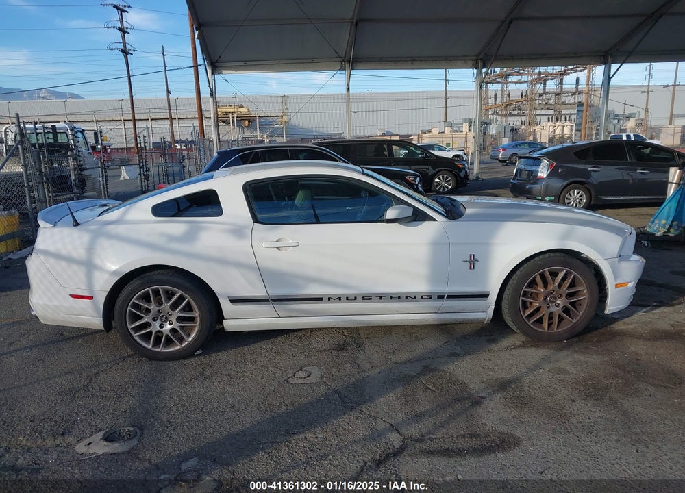 2014 FORD MUSTANG VIN: 1ZVBP8AM3E5262123