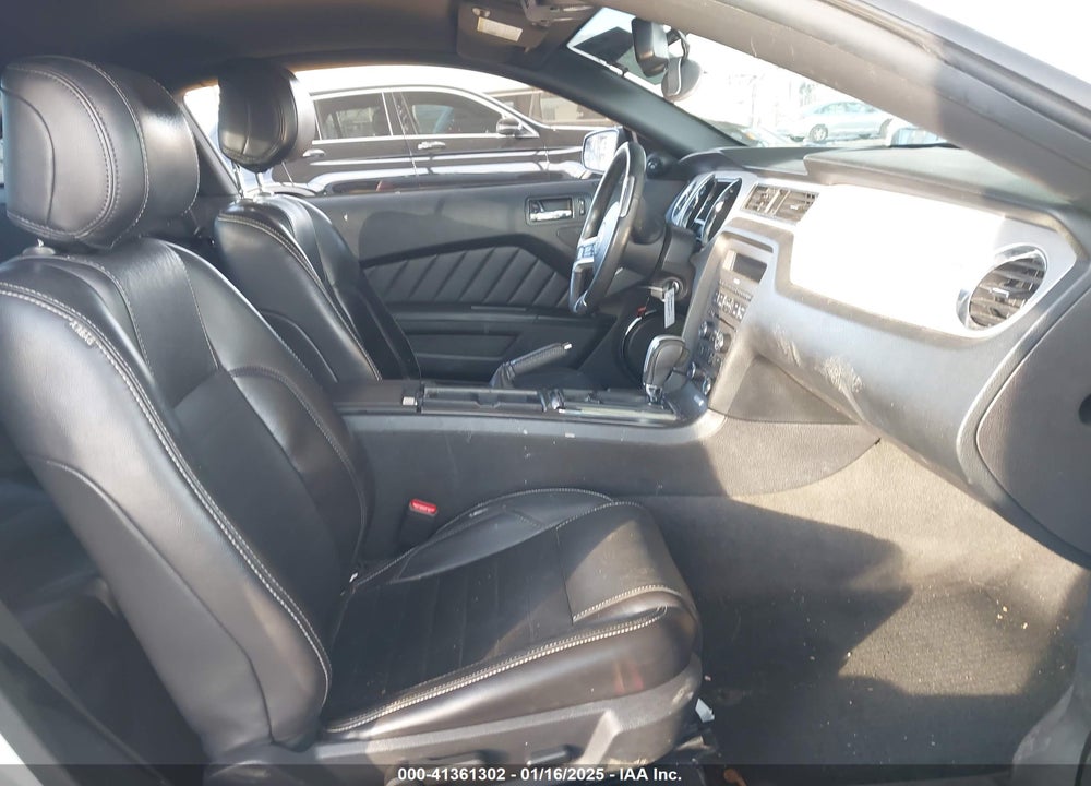 2014 FORD MUSTANG VIN: 1ZVBP8AM3E5262123