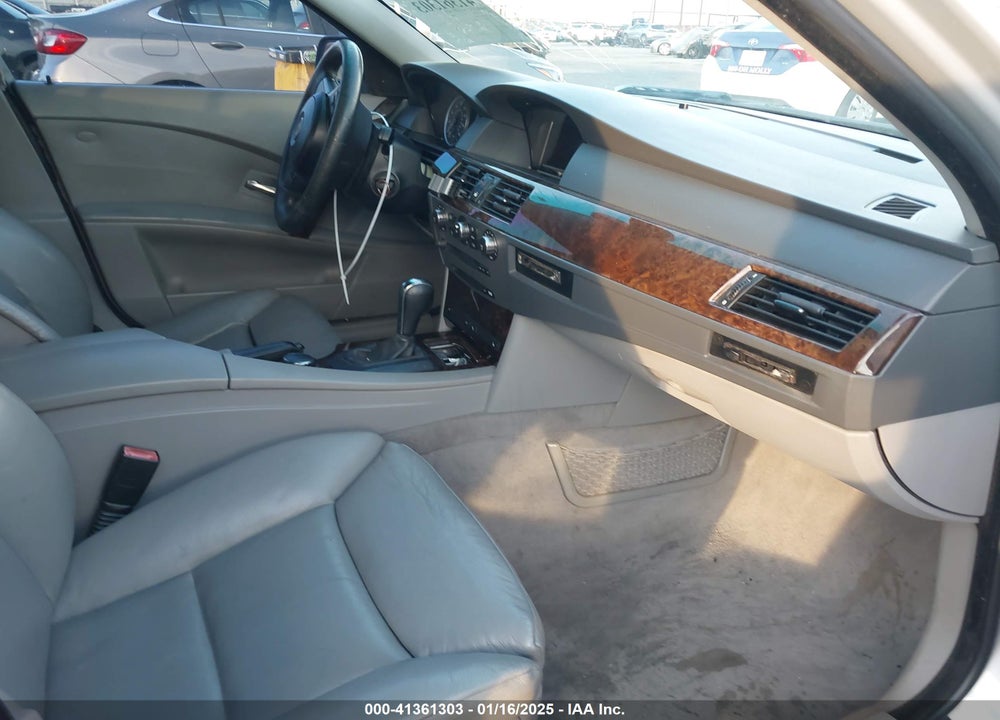 2007 BMW 550I VIN: WBANB53597CP04188
