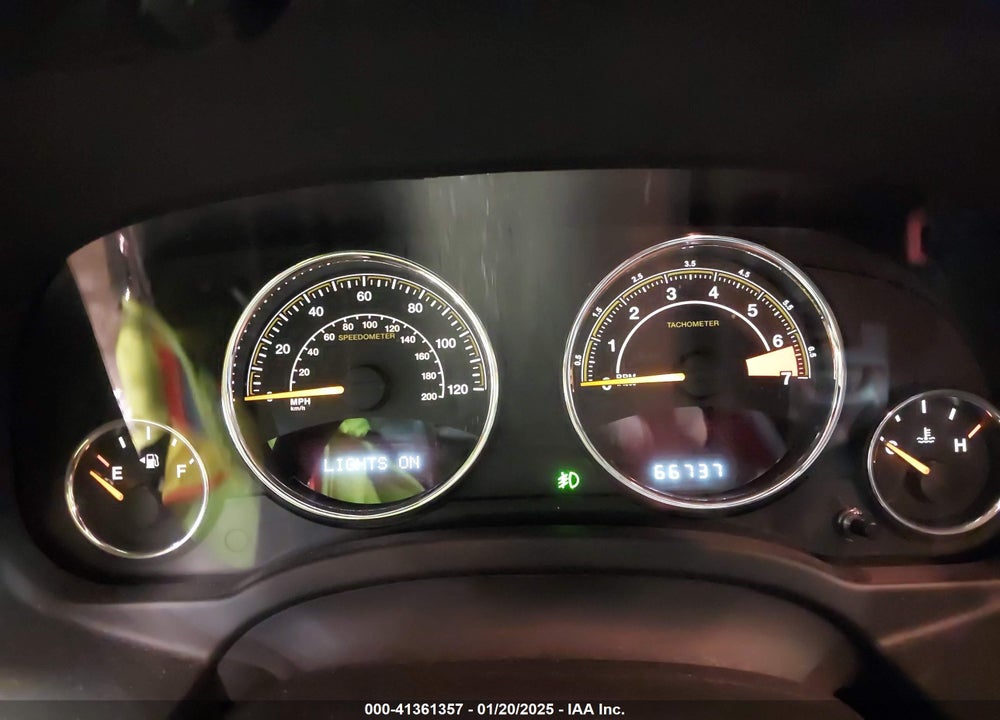 2014 JEEP COMPASS VIN: 1C4NJDCB7ED563828
